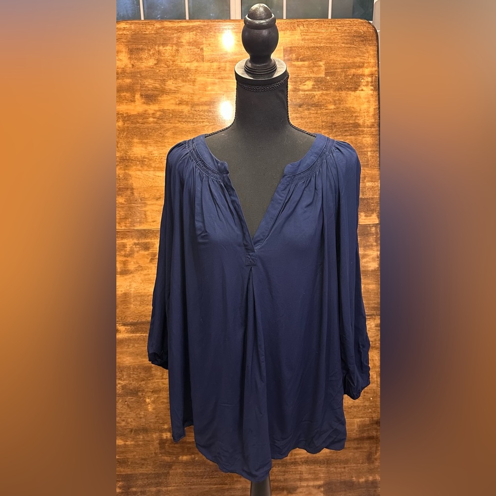 Crown and Ivy Curvy - Ladies Blouses with 3/4 Sleeves - 3X Navy Like New